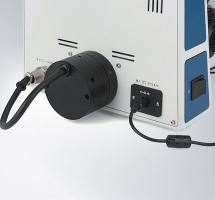 Trinoküler Tıbbi Laboratuvar Biyolojik Mikroskop Para Celular 180 X 155mm Beyaz